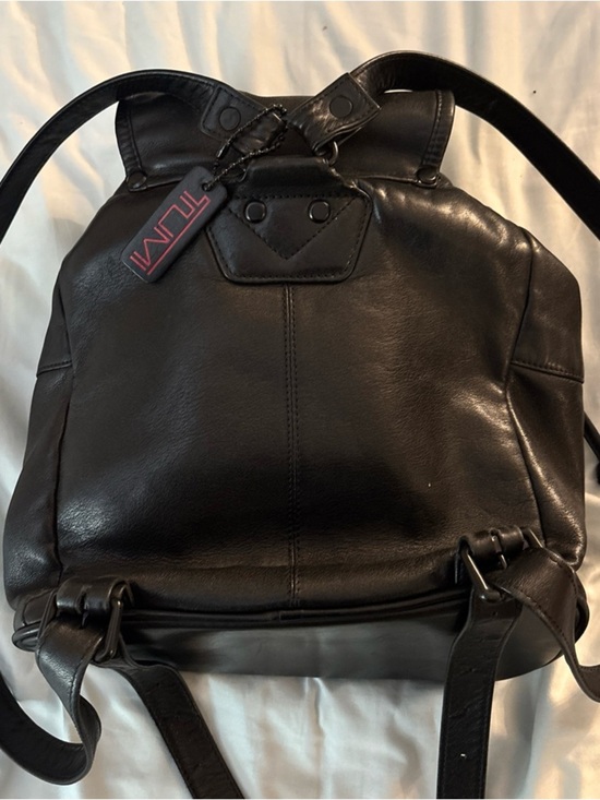 Tumi Black Leather Small 90’s Drawstring Backpack Style 921 Travel Everyday Bag